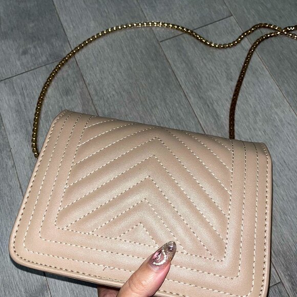 Biege Shoulder Bag Purse with GOLD straps *NEW* - Picture 4 of 5